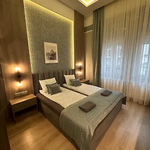 Revay 20 By Corall , Budapest Hungría